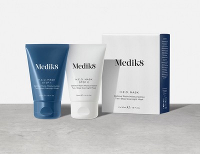 Докладніше про Глибоке занурення в гідратацію: революційна 2-етапна маска від MEDIK8 для найсухішої шкіри