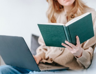 Докладніше про Який відсоток платити майстрам в салоні краси та косметологічній клініці? Гайд для директорів