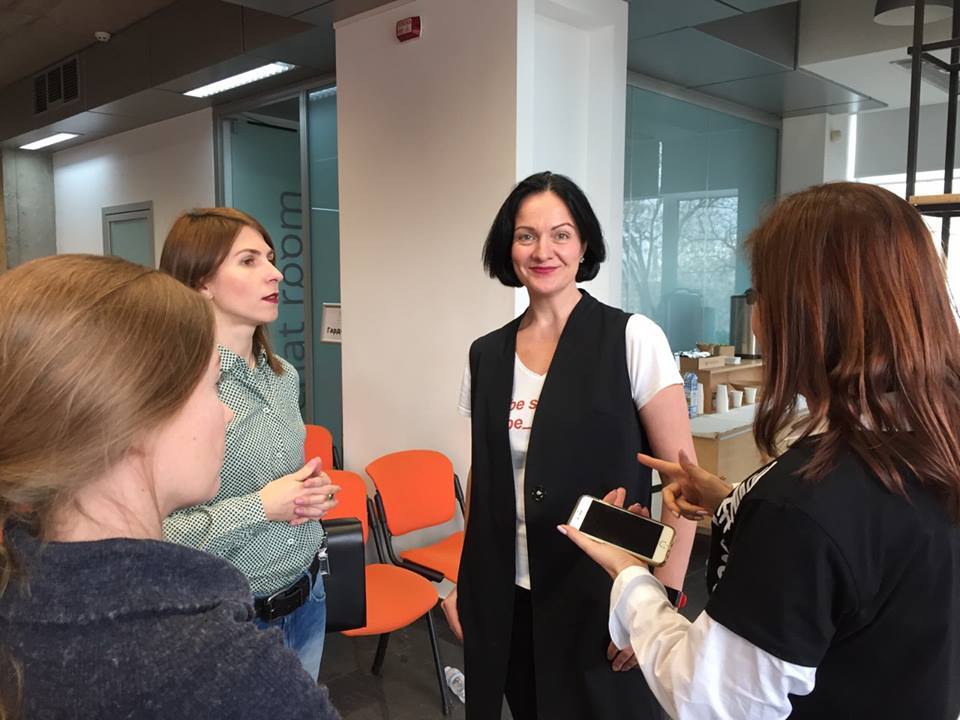 tiina-orasmya-meder-yak-ya-zagovoryla-angliyskoyu