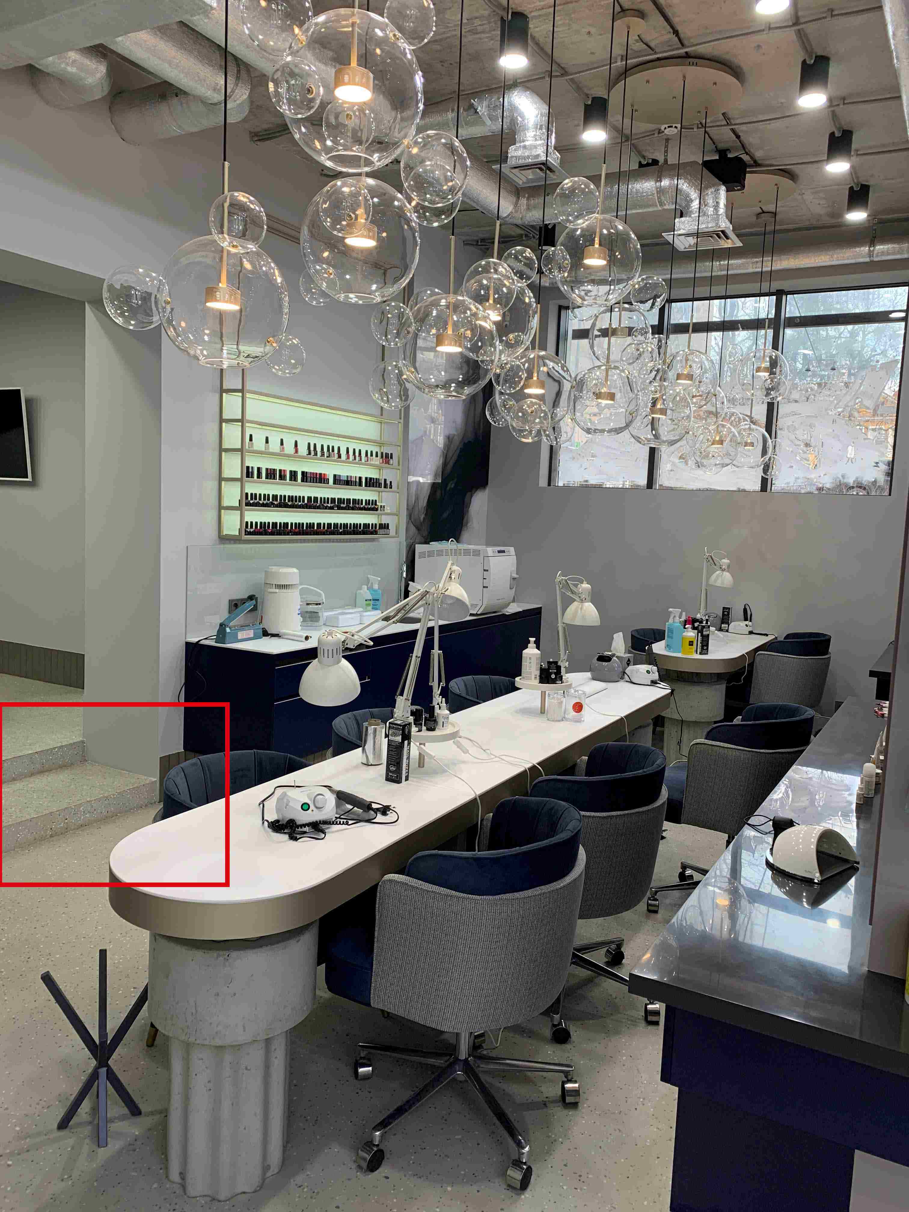 Водопостачання в салоні краси - подіум